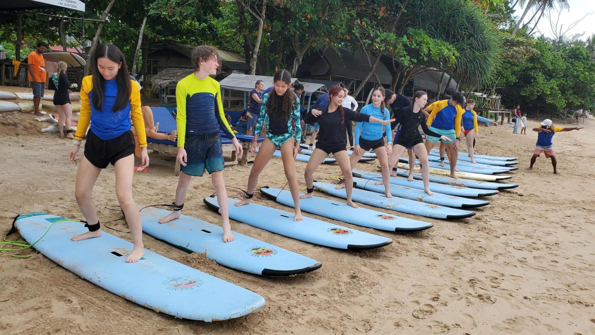 Suninn Hostel And Surf School Weligama Kültér fotó