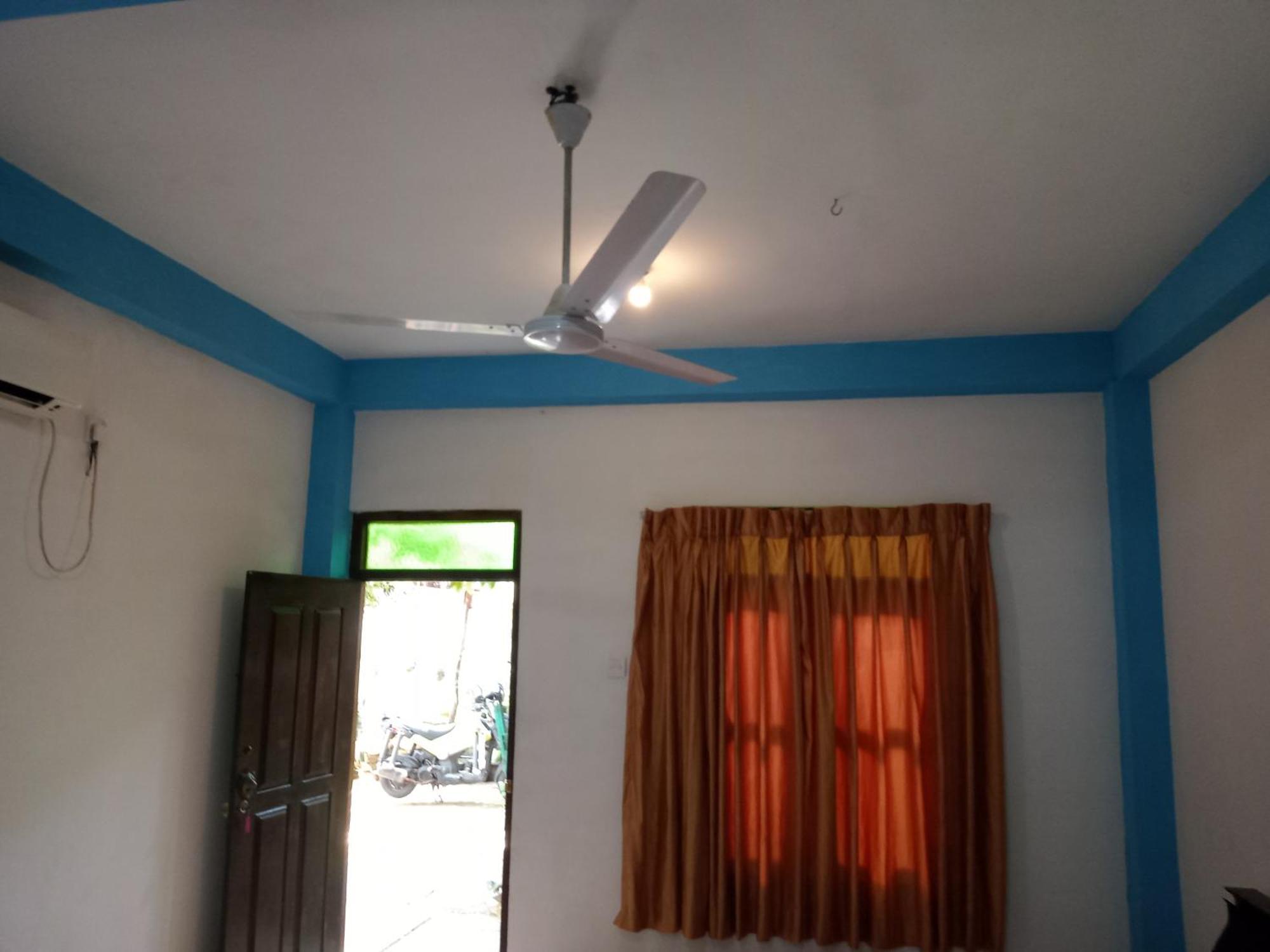 Suninn Hostel And Surf School Weligama Kültér fotó