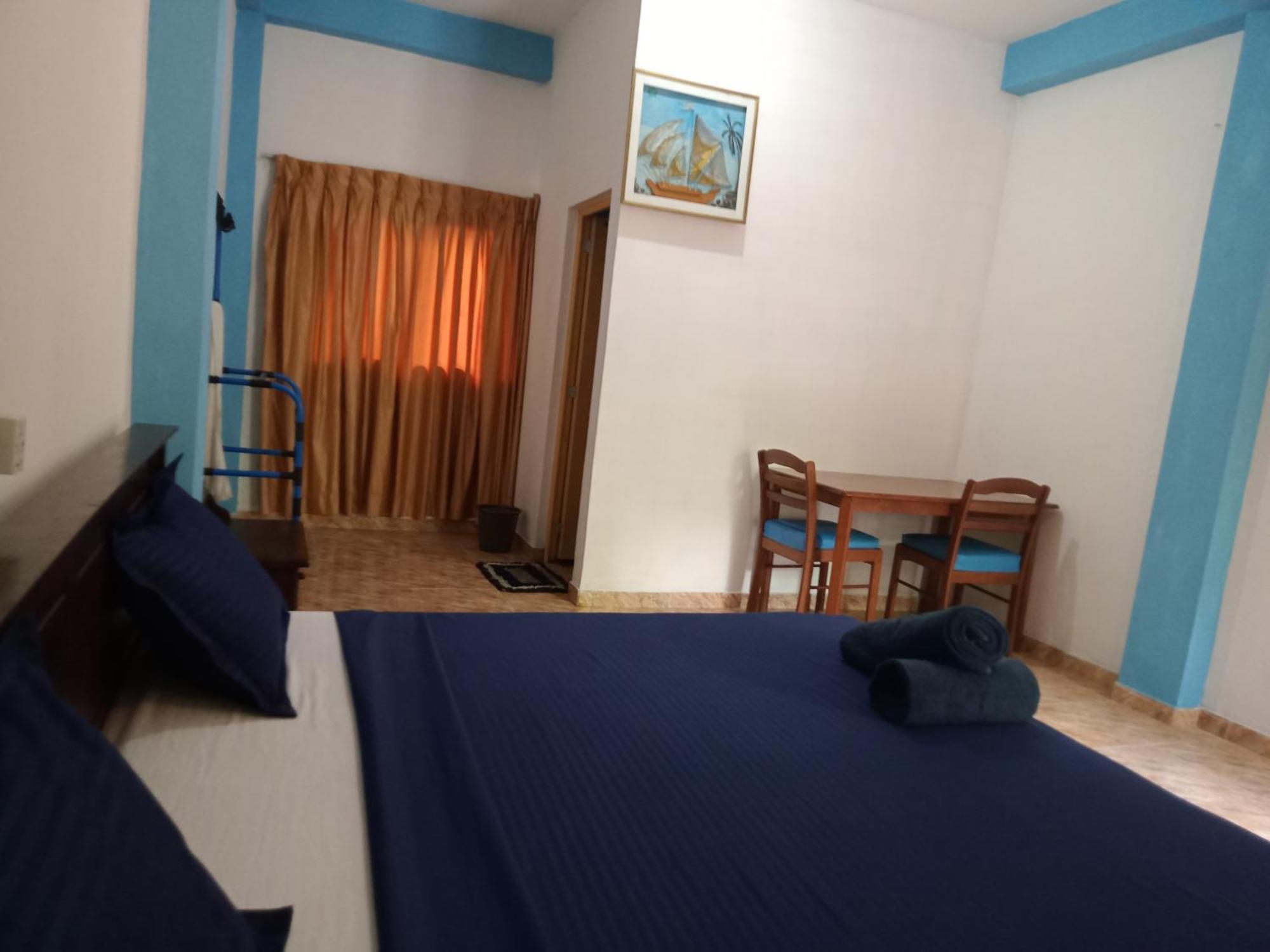 Suninn Hostel And Surf School Weligama Kültér fotó