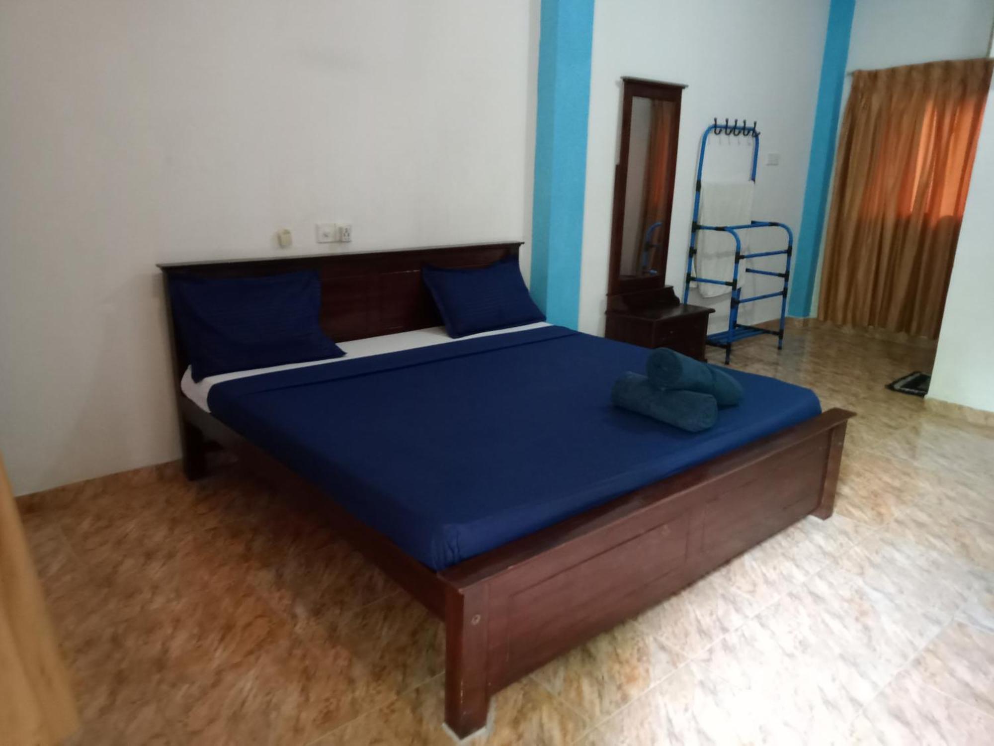 Suninn Hostel And Surf School Weligama Kültér fotó